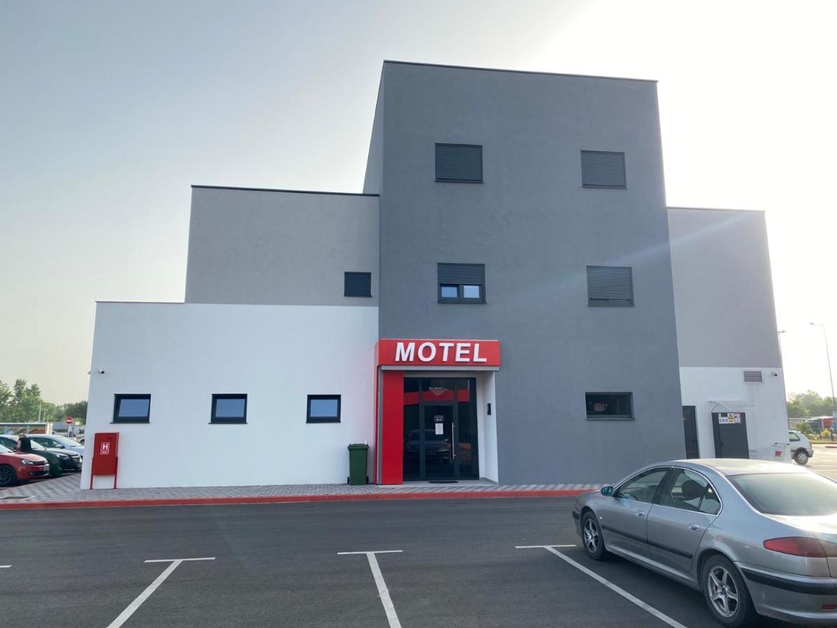 Belamionix Motel Bosanski Samac Exterior photo