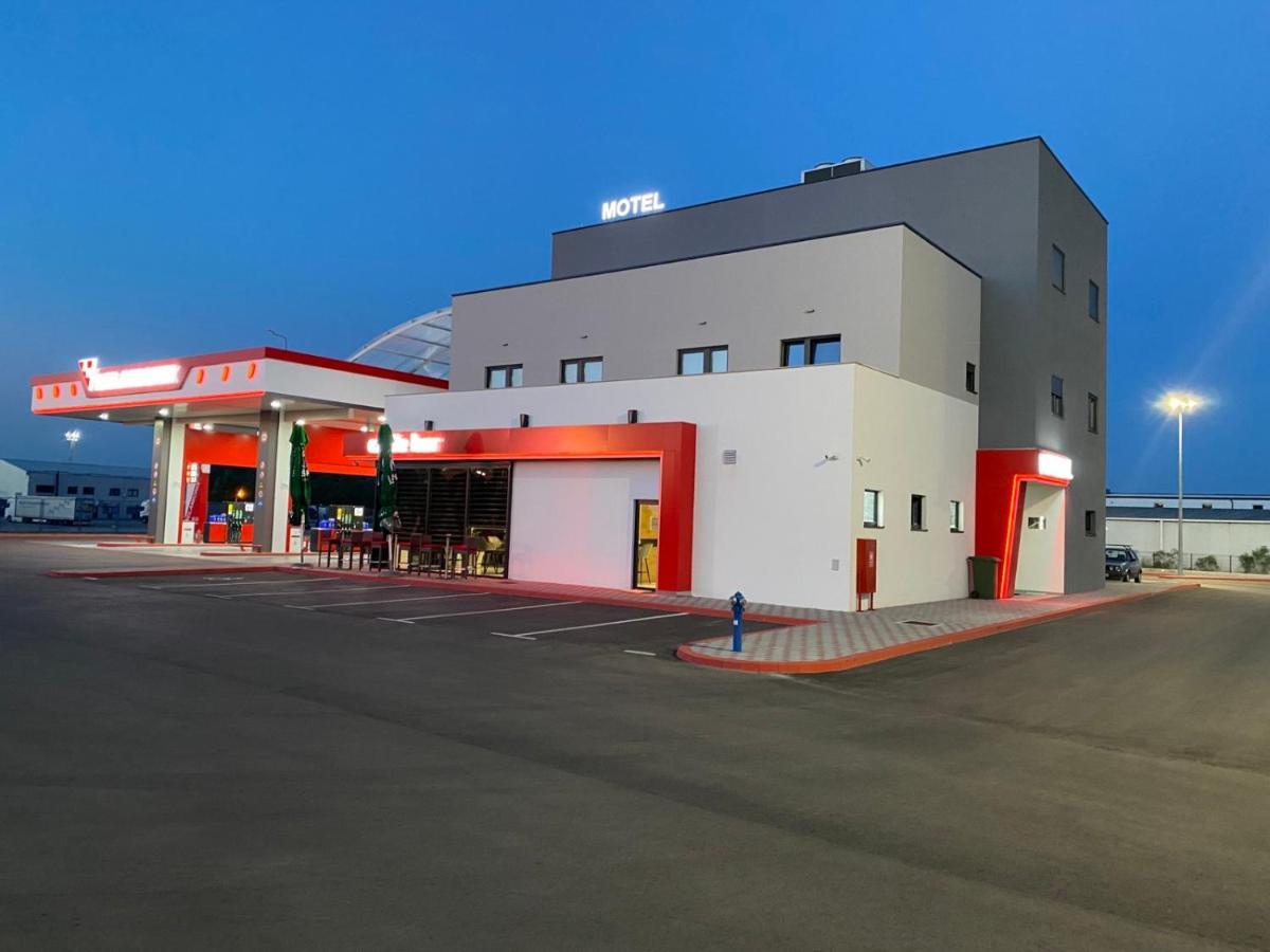Belamionix Motel Bosanski Samac Exterior photo